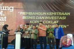 Festival Kampung Kopi dan Coklat Berlangsung Semarak