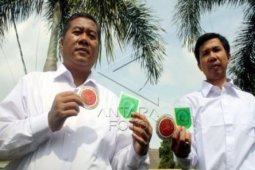 Kejari bagi-bagi stiker peringati Hari Anti Korupsi