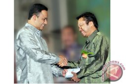 HST Dianugerahi Ki Hajar Award 2014