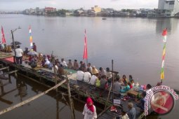 Melayu Ketapang Gelar Robo-robo