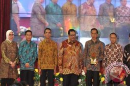 Presiden terima Antara Achievement Award