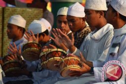 Singapura-Malaysia Ikut "Tarung Pantun" di Batam