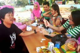 Hari Ibu di Singkawang Dirayakan Dengan Bakti Sosial