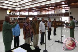Delapan Anggota DPRD Kaltim Dilantik Selasa