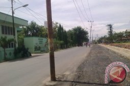 Tiang, listrik