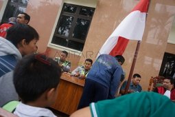 Sidang Di Tempat