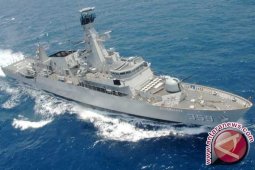 KRI Usman Harun Diberangkatkan untuk SAR AirAsia