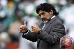 Maradona: Giliran Berikutnya Ditangkap Sepp Blatter