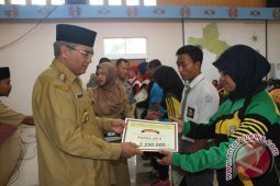 Aceh Tengah Bagi Bonus Atlet Berprestasi