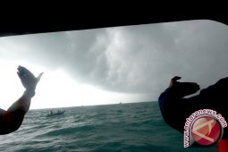 Kotak Hitam Kotak Sakral