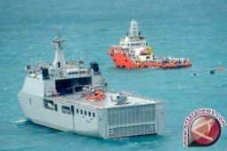 Kapal Pengangkat Moncong AirAsia QZ8501 Dihadang Gelombang Tinggi