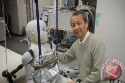 Jepang Ciptakan Robot Bayi Untuk Lansia Kesepian