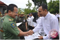 404 Honorer Pemkab Banjar Terima SK CPNS