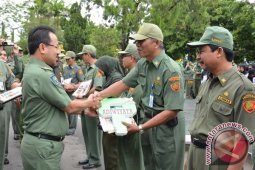 Sekolah Peraih Adiwiyata Banjar Terima Penghargaan