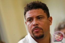 Mantan Penyerang Brazil, Ronaldo Berpeluang Main Lagi