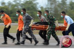 91 Jenazah Pesawat AirAsia QZ8501 Telah Dievakuasi