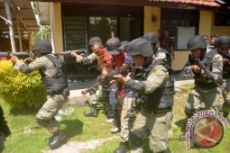 Simulasi Penyergapan Teroris