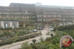 Satpol PP bongkar lima bangunan Hotel Seruni