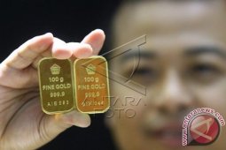 Emas Akhiri Kenaikan Tujuh Hari Berturut-turut