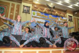 TARI SAMAN PERTUKARAN PELAJAR