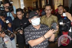 Hasto Semula Mau Tutupi "Rumah Kaca Samad"