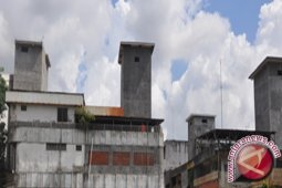 Legislator Meminta Pemkot Hentikan Izin Penangkaran Walet
