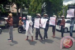 Aksi Jalan Mundur