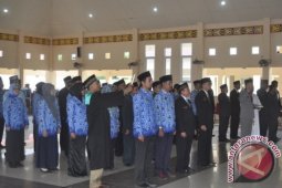 Bupati Melawi Rotasi Kepala SKPD