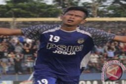 Agung Hengkang, Posisi Striker Persiba Kosong