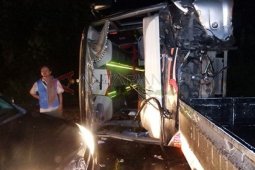 Bus Terguling