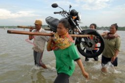 Buruh Angkut Motor