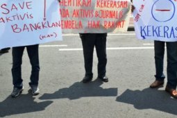 Demo Antikekerasan