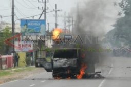 Truk Elpiji Terbakar