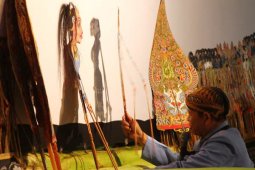 Pagelaran Wayang Kulit di Bandara