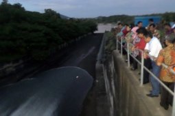 Pengeluaran Air Waduk