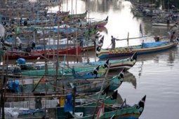 Cuaca Buruk Hasil Laut Menurun
