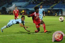 Arema Cronus Juara Inter Island Cup