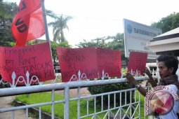 Mahasiswa NTB Desak Pemerintah Cabut Izin Newmont