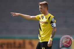 Dortmund Keluar Dari Zona Degradasi