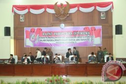 Sidang Paripurna HUT Provinsi Terganggu Listrik Padam