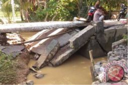 Pemkab Aceh Selatan Agar Segera Bangun Jembatan