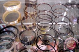 Profauna: Perdagangan Cinderamata Berbahan Penyu Sisik Menurun