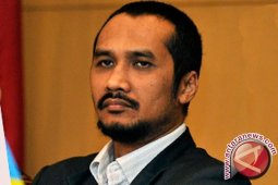 Menanti Kepastian Hukum Abaraham Samad