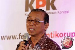 Busyro menilai ketiga pimpinan sementara KPK cukup kompeten