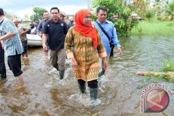 TINJAU DAERAH BANJIR