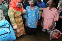 BERBINCANG DENGAN KORBAN BANJIR