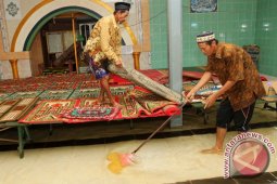 BANJIR GENANGI TEMPAT IBADAH