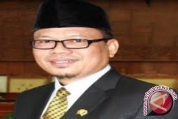 Legislator: Pemprov Perlu Terbitkan Aturan Penerimaan Siswa