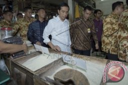 Presiden Jokowi Nyatakan Ada yang Mau "bermain" Soal Beras
