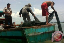 Pol Air Sergap Nelayan Pakai Pukat Trawl di Aceh Barat